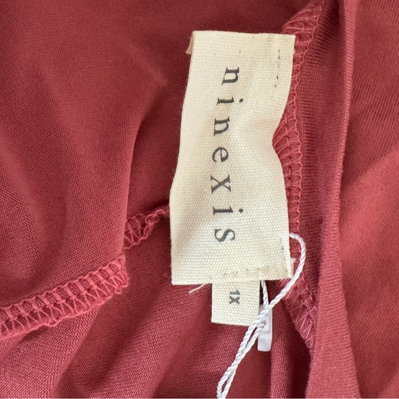 Women’s NWT Ninexis 1X Flowy Pink Long Sleeve‎ Dress - Picture 5 of 8